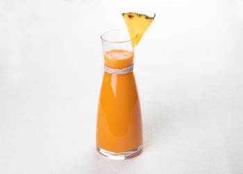 Mango, pineapple and carrot smoothie 250 ml
