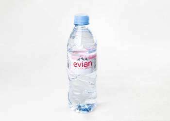 Минеральная вода 'Evian' (пластиковая упаковка) 0, 5 л