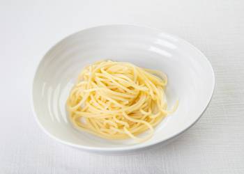 Spaghetti with olive oil