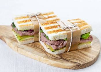Sandwich with roastbeef 