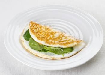 Egg-white omelette with spinach